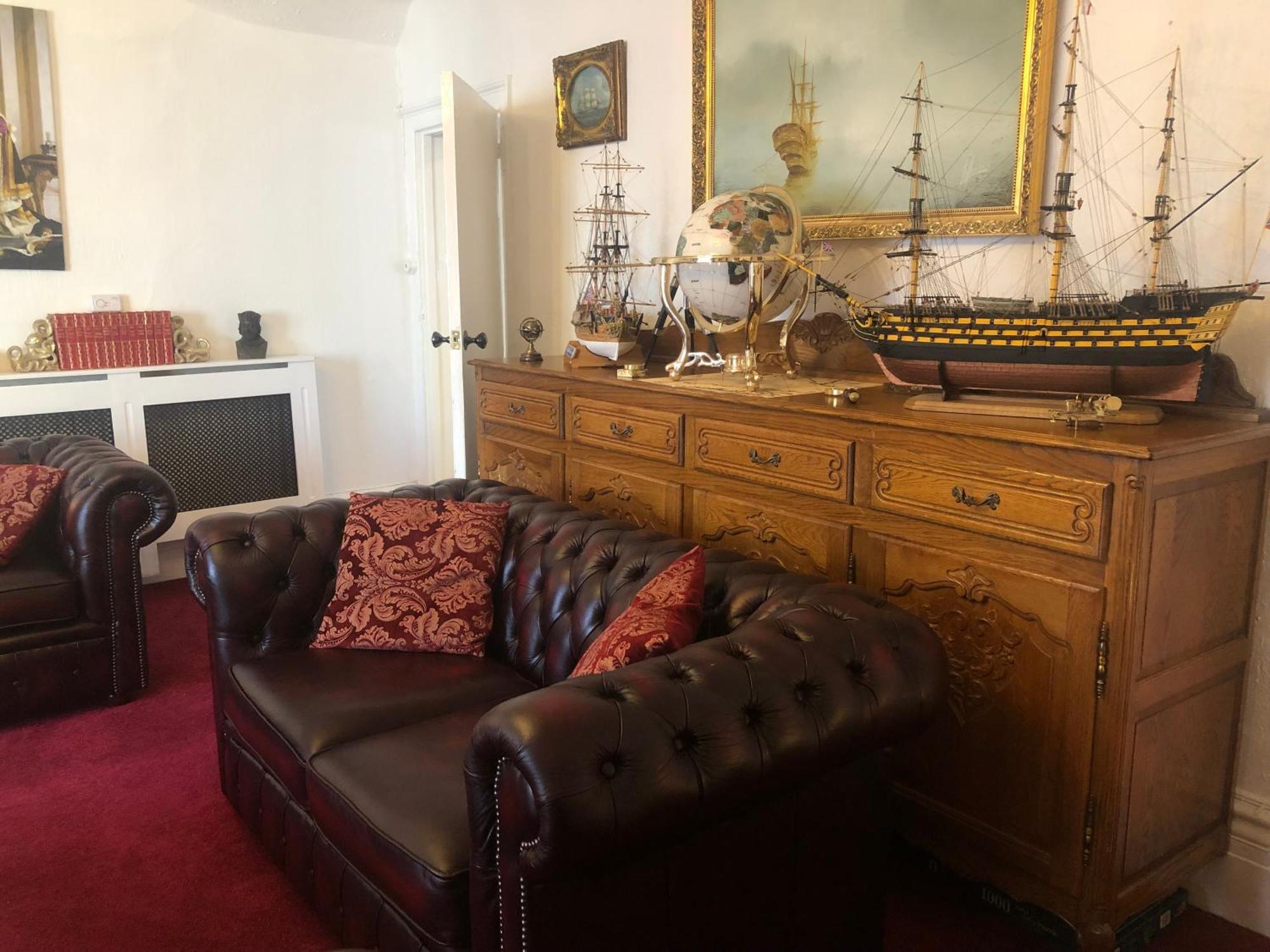 Apartment Church View Let - - Sleeps 6 *