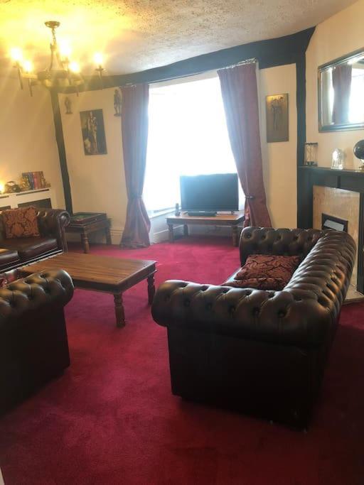 Church View Let - - Sleeps 6 Apartment Rye